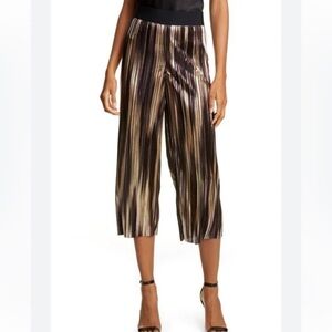 Alice + Olivia NWOT Elba Cropped Wide Leg Pant Size XS in Brown and Gold